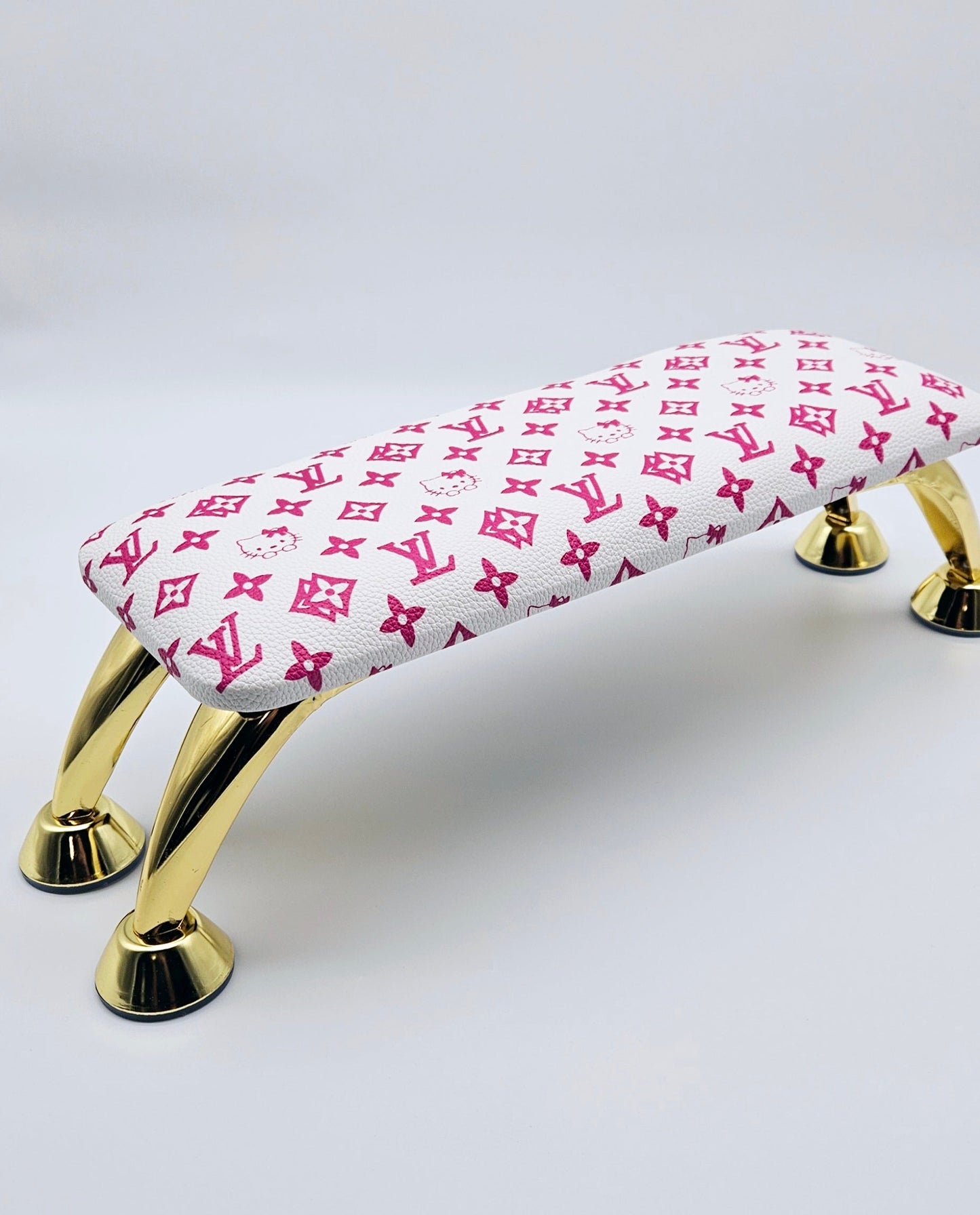 Luxury Nail Arm Rest With Legs and Anti-Slip and U-Shape Arm Rest