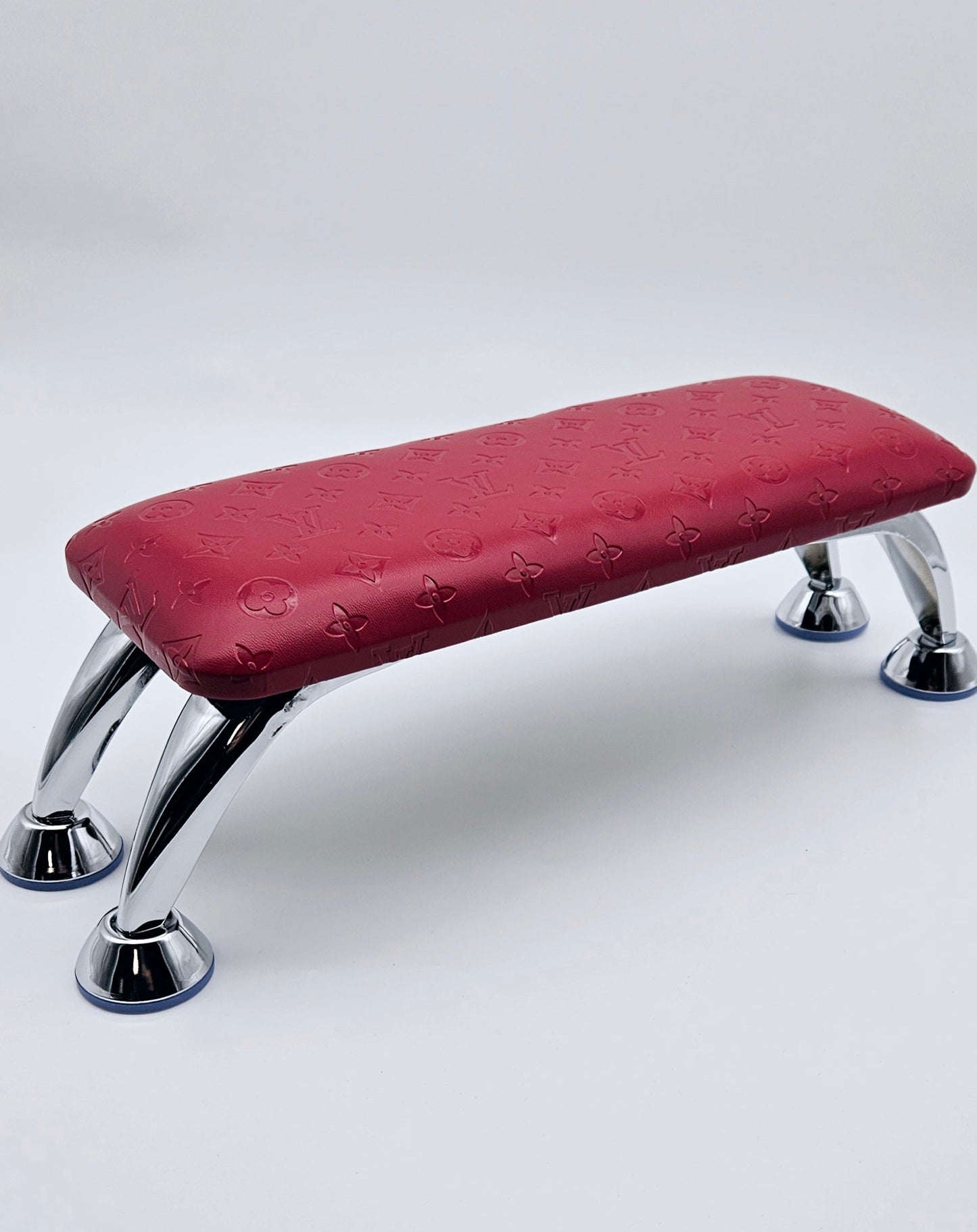 Luxury Nail Arm Rest With Legs and Anti-Slip and U-Shape Arm Rest