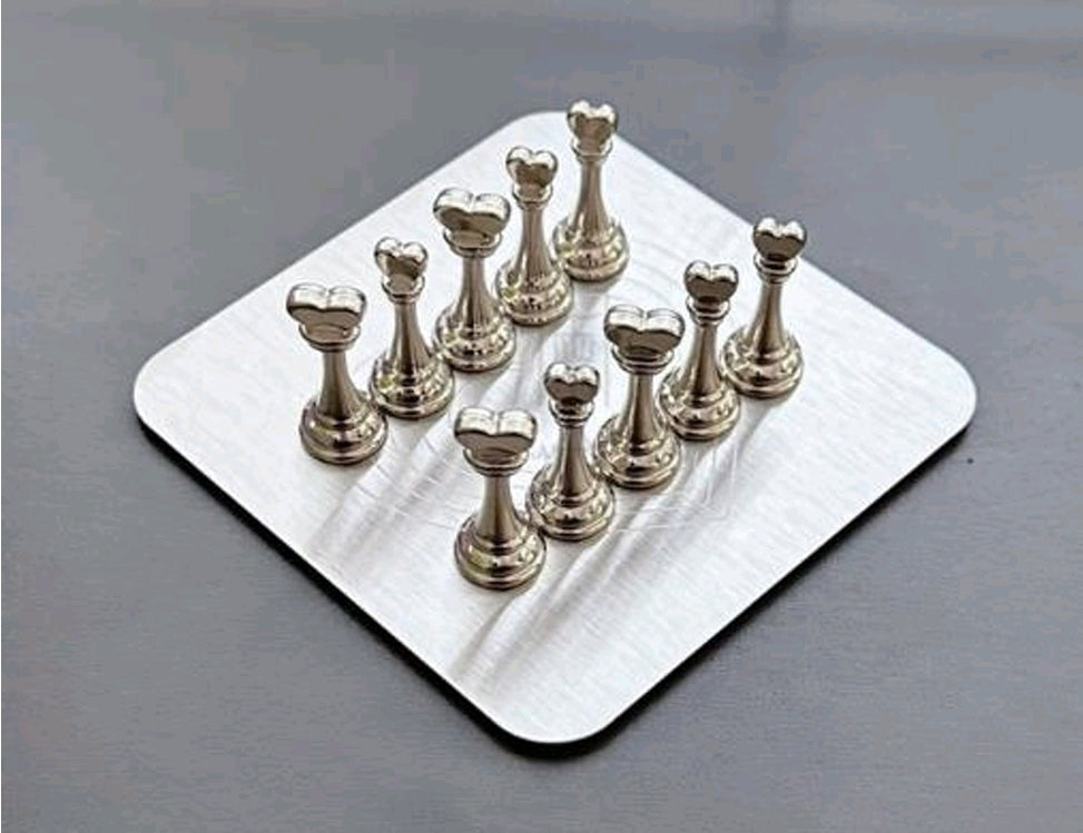Magnetic Nail Palette Display with Heart Tip Stands Included for Press On Nails, Nail Art Practice Training