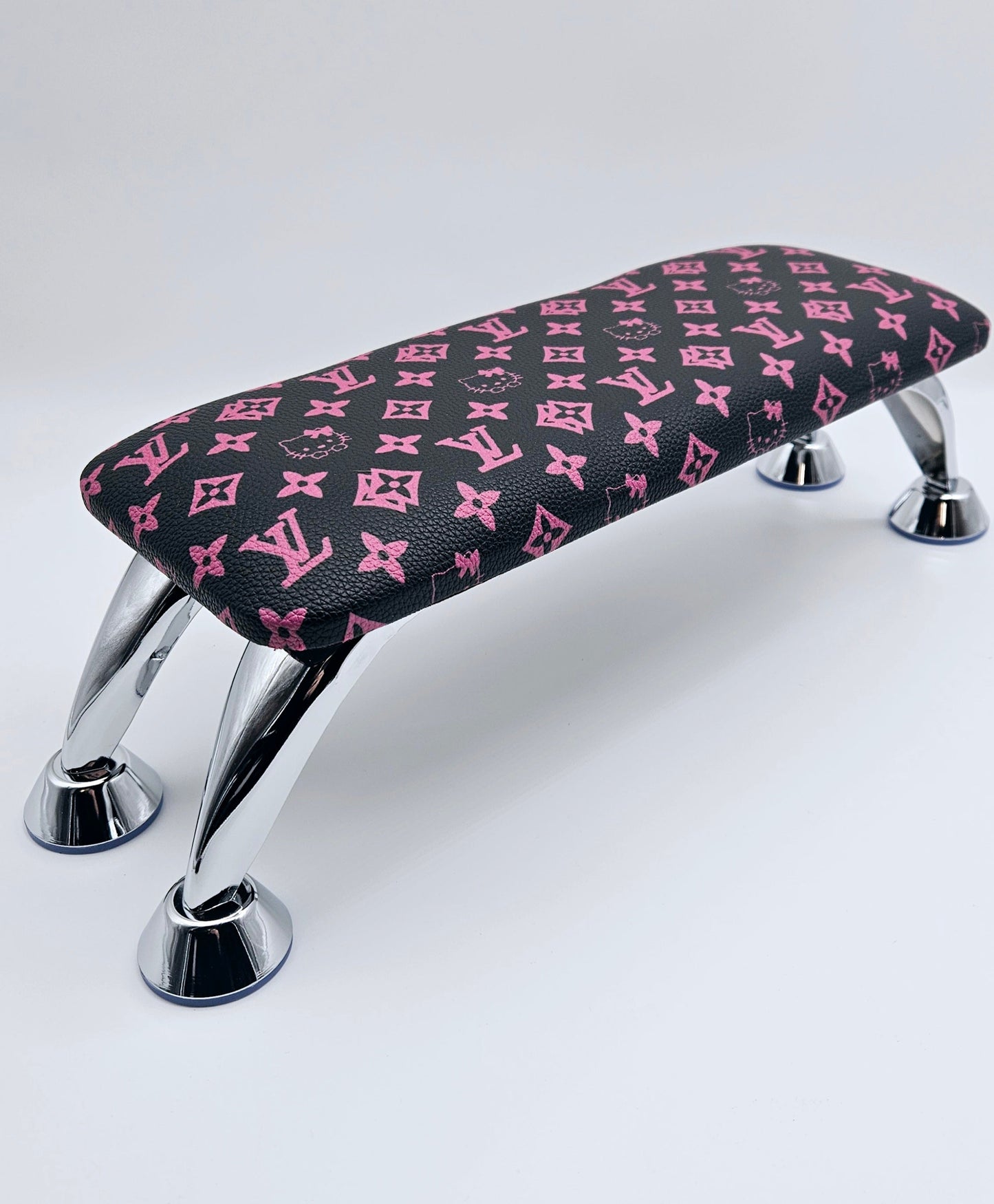 Luxury Nail Arm Rest With Legs and Anti-Slip and U-Shape Arm Rest
