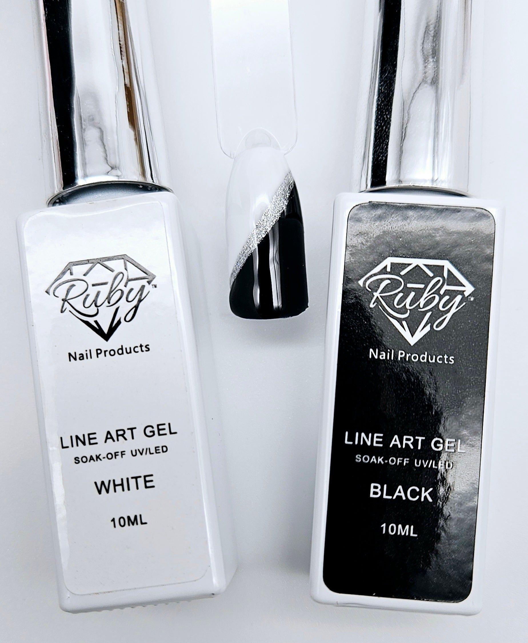 picture of liner gels black and white