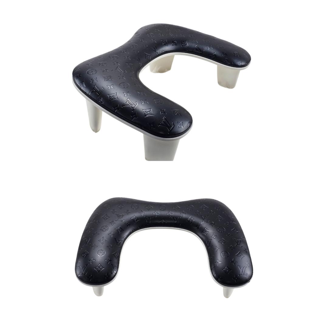 Luxury Nail Arm Rest With Legs and Anti-Slip and U-Shape Arm Rest