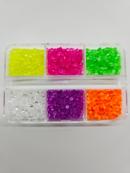 2500pcs Round Flatback Nail Rhinestones Mixed Sizes